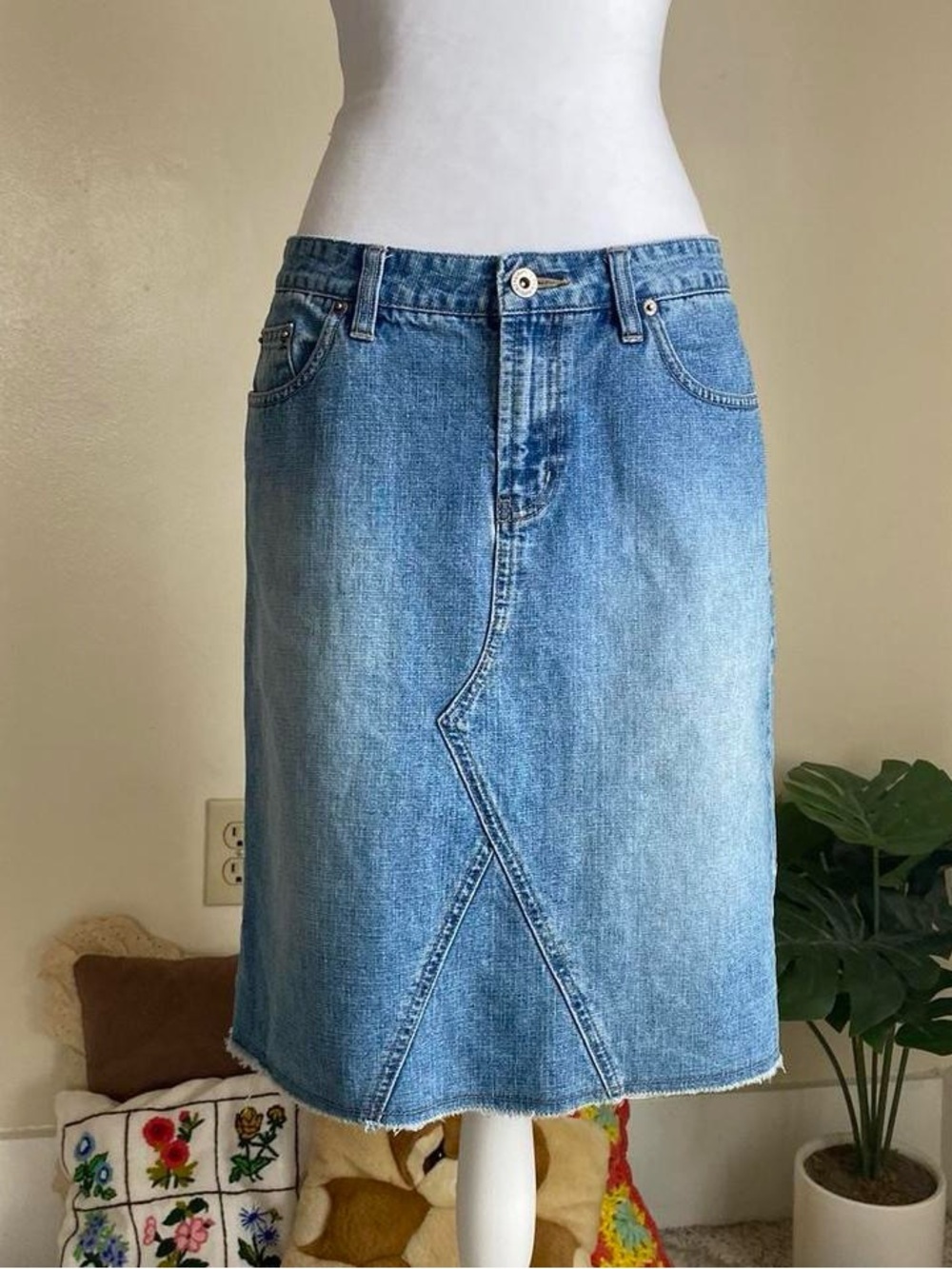 Vintage low rise denim midi skirt - Picture 7 of 8